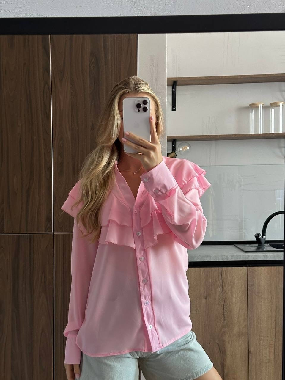 Chiffon Casual Lotus Leaf V-neck Blouse with Loose Fit Style