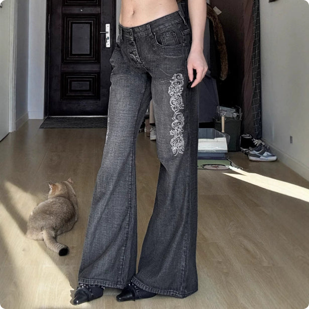 Skinny Jeans with Retro Style and Micro Elasticity