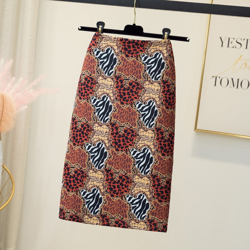 Pencil Skirt with Elegant Printed Design for a Chic Look