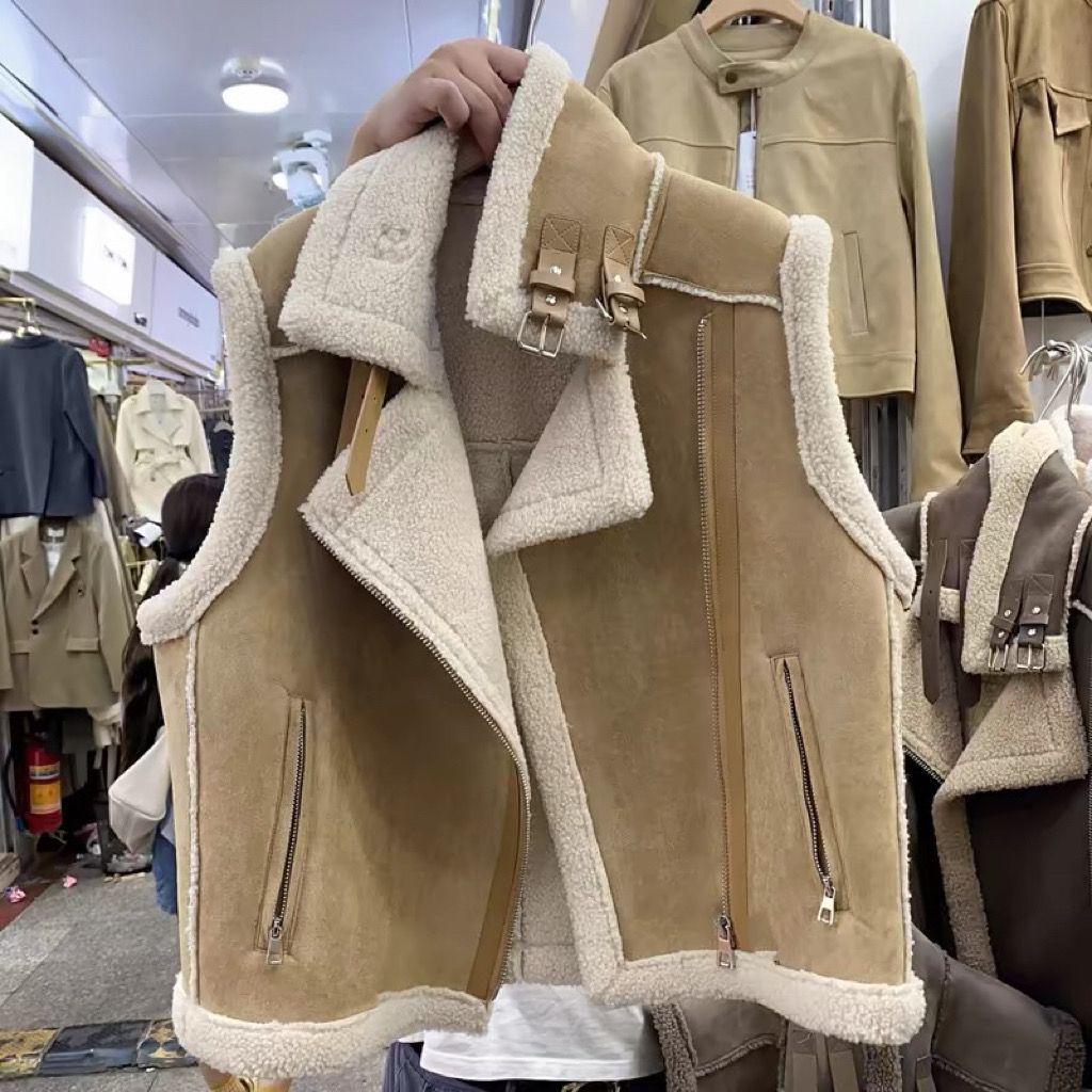 Berber Fleece Motorcycle Vest with Stylish Western Design