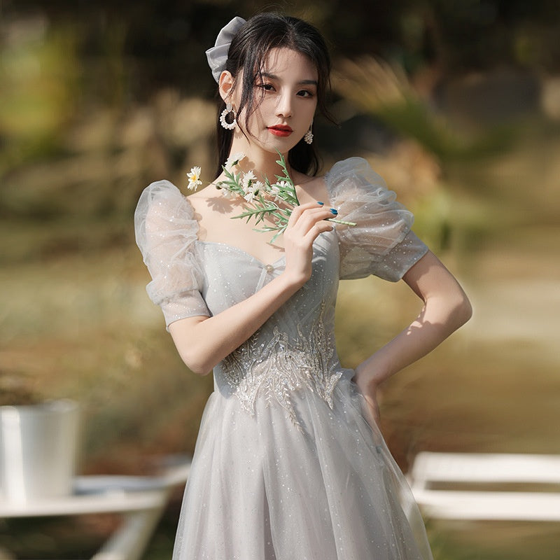 Dress with Slim Fit Style for Special Occasions