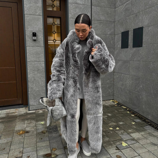 Black and White Two-Color Artificial Wool Coat with Modern Style