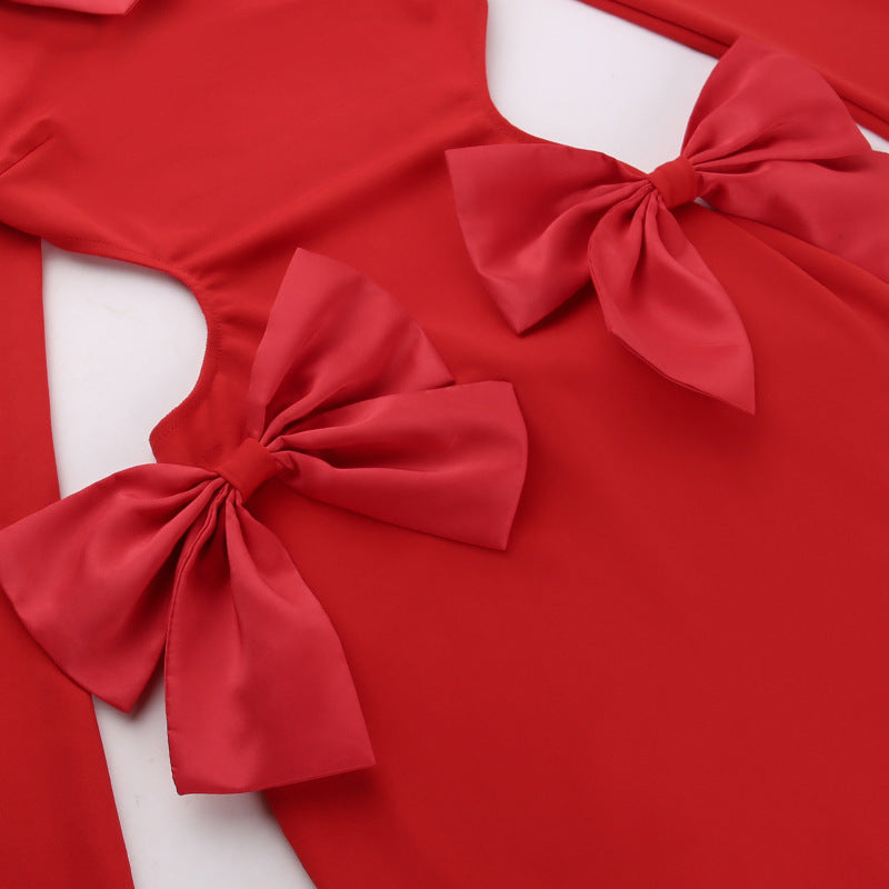 Slim-fit Sheath Dress with Bow Detail and Open Back Design