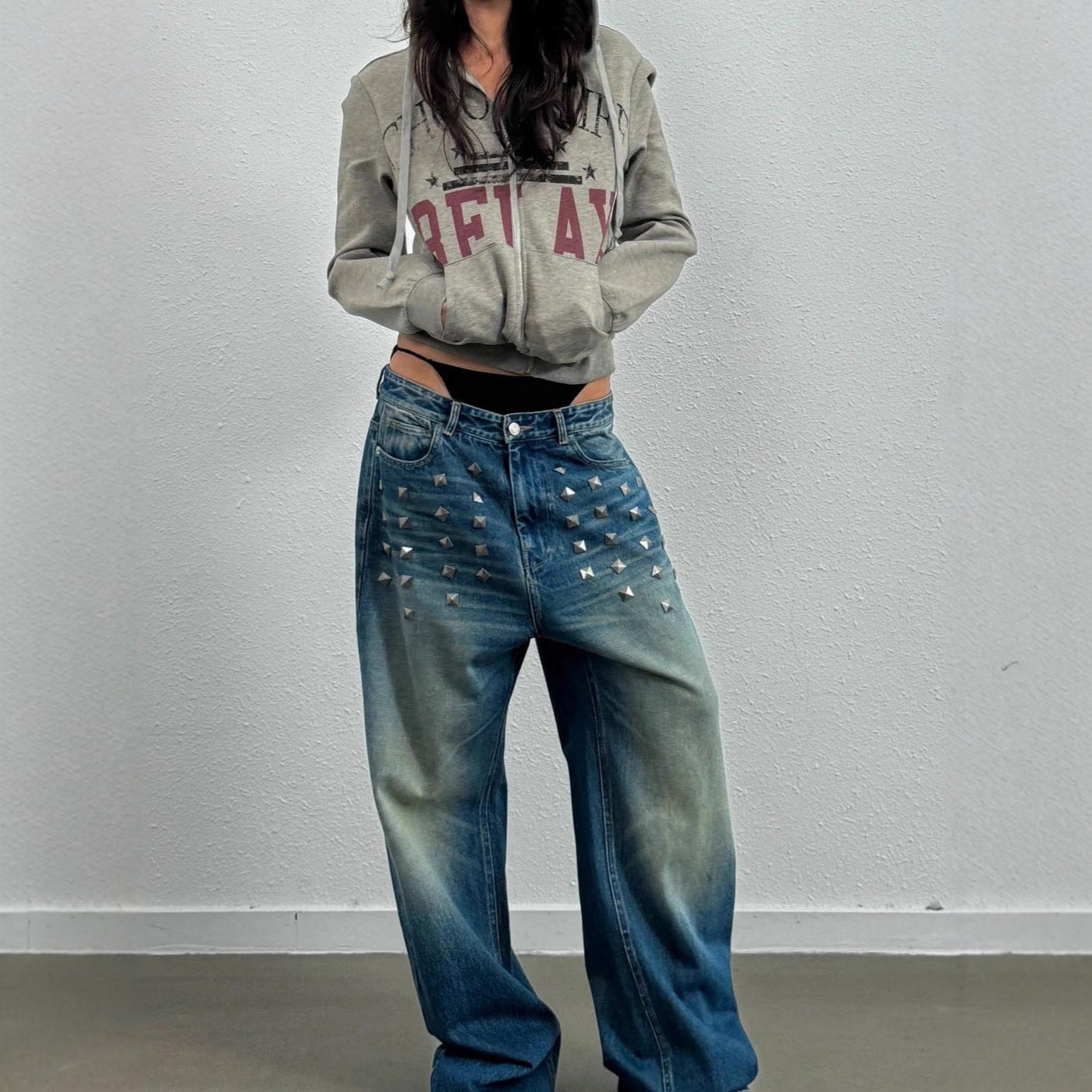 Gothic High Street Loose Jeans with Retro Style and Mid Waist Design