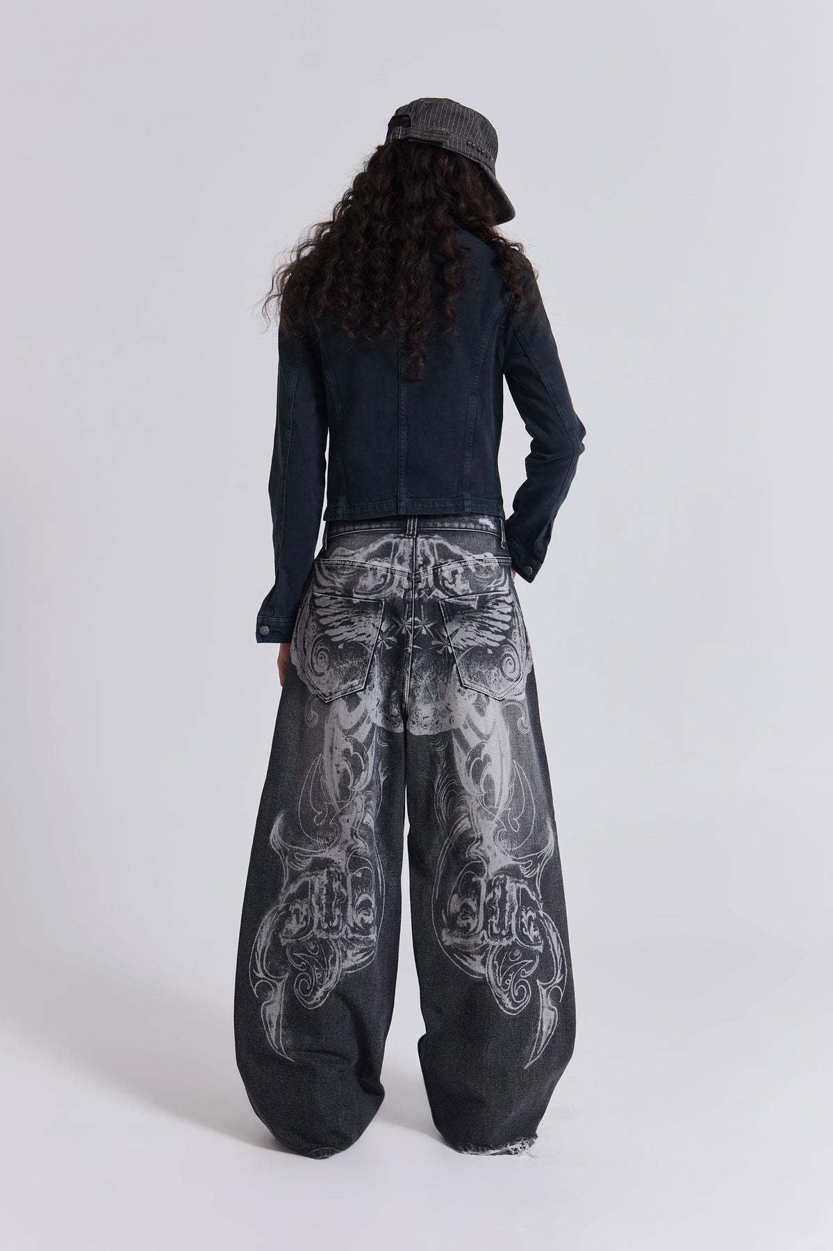 Denim Jeans with Micro Elasticity and Fashionable Fit