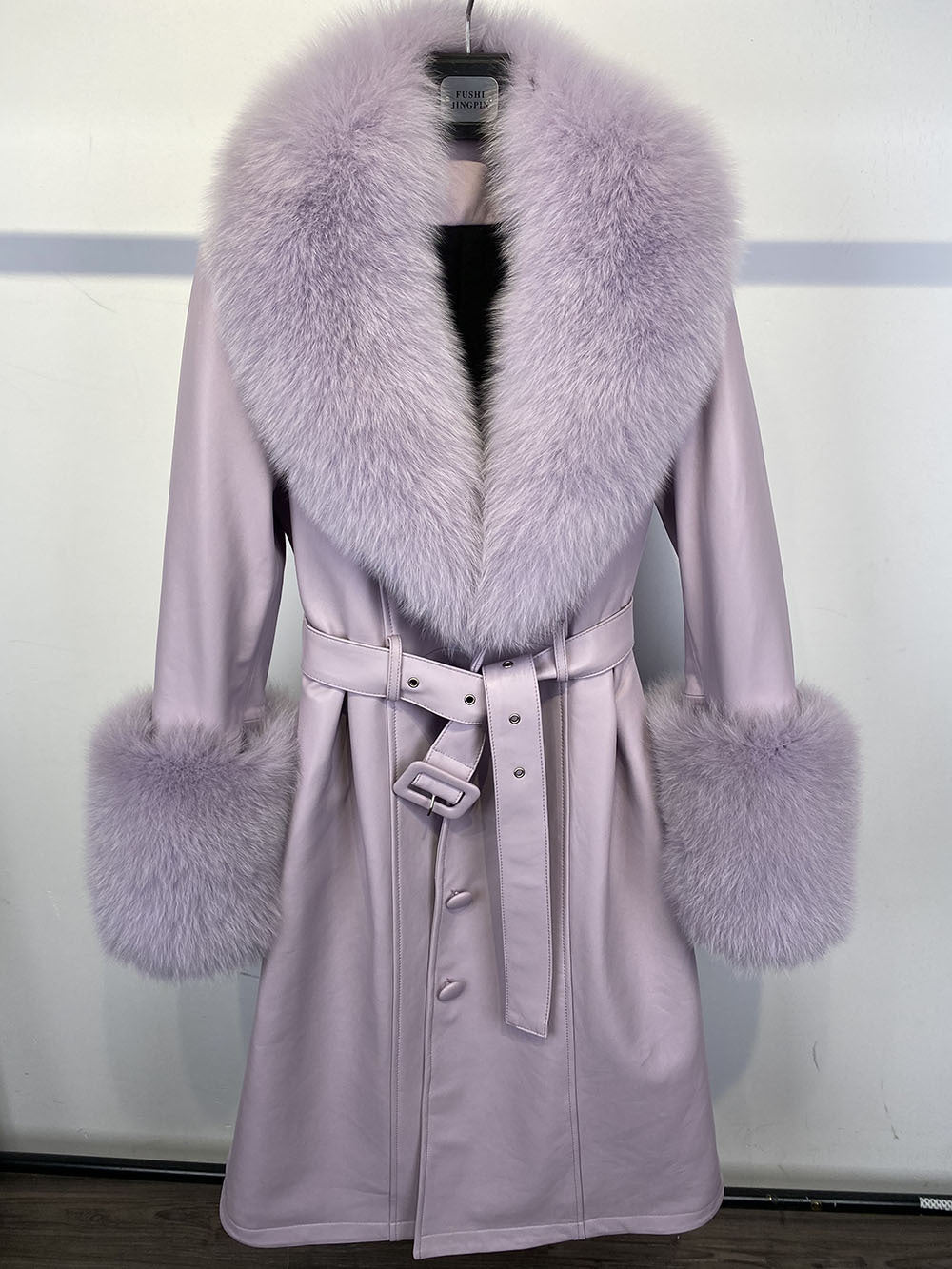 Slim-fit Leather Sheepskin Coat with Luxurious Fox Fur Lining