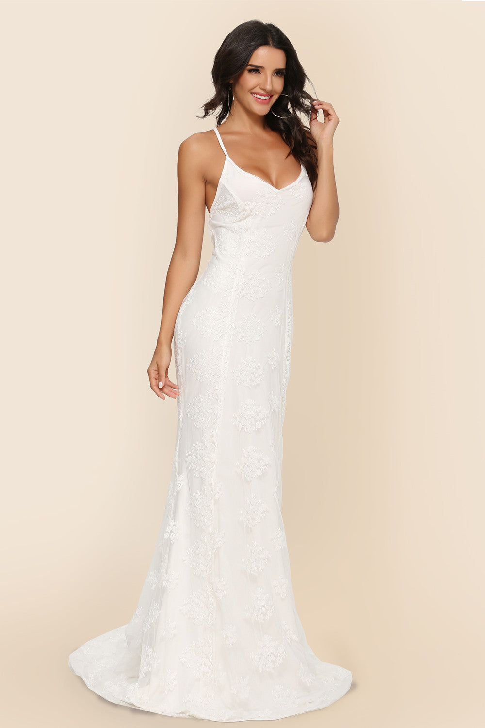 V-neck Large Trailing Wedding Dress with Elegant Embroidery Detail
