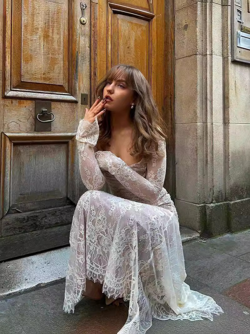 Lace Dress with Elegant Mesh Bodycon Style Evening Gown