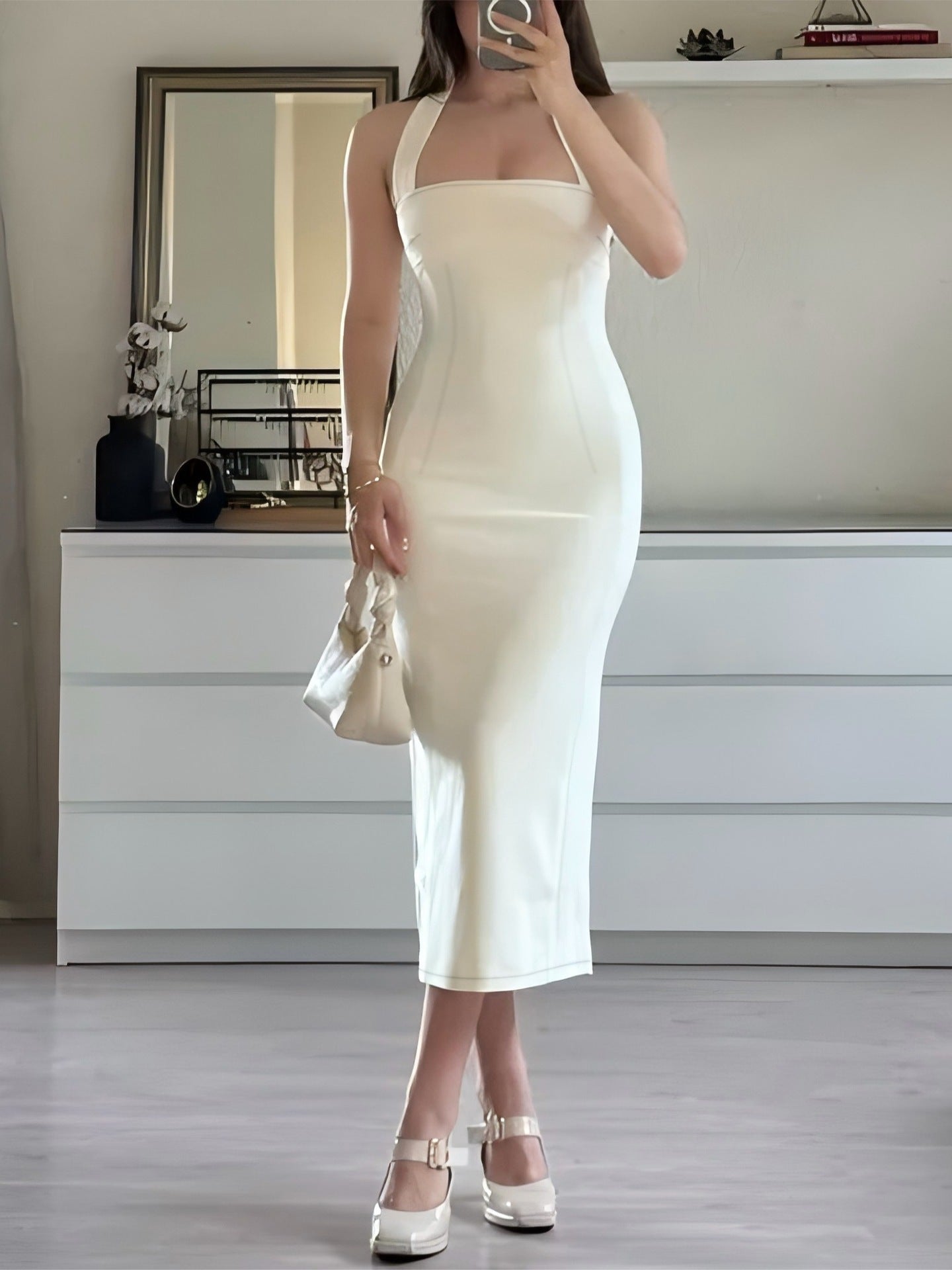 Slim Fit Backless Dress with High Waist Style for Effortless Elegance