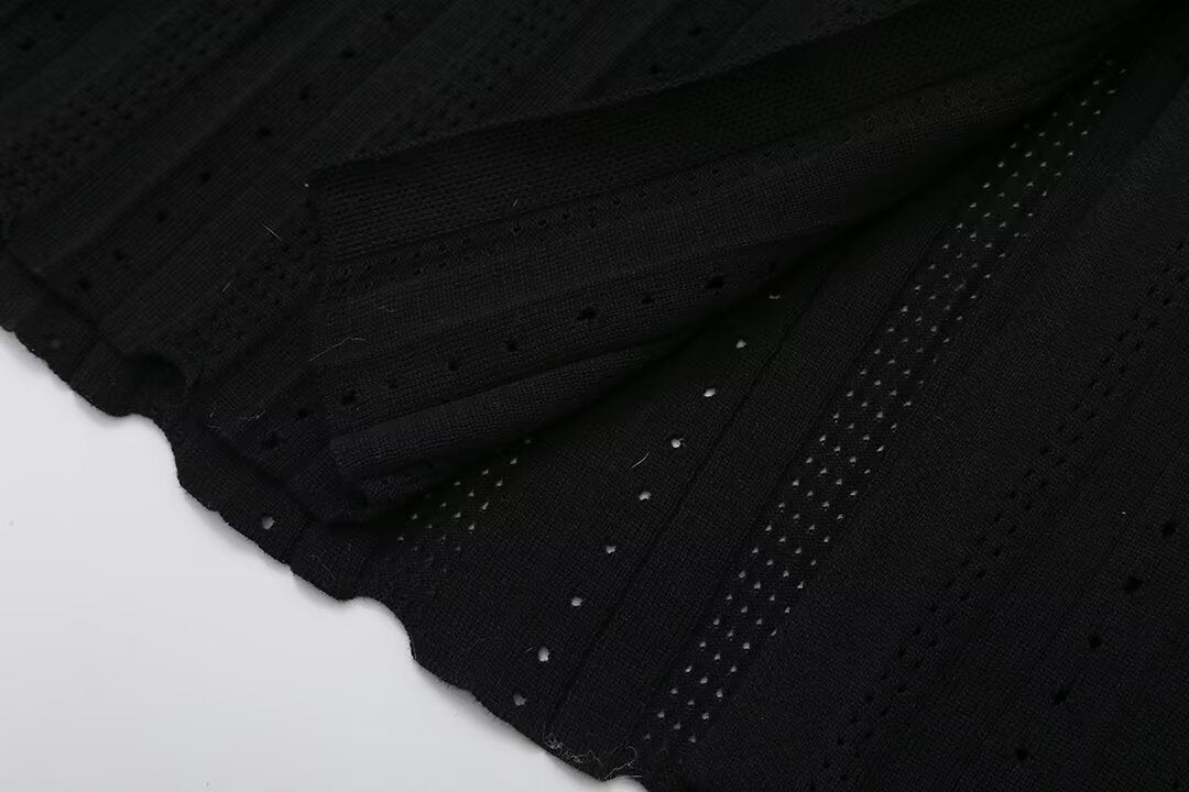 Short-sleeved Knitted Dress with Stylish Slit Design for Every Occasion