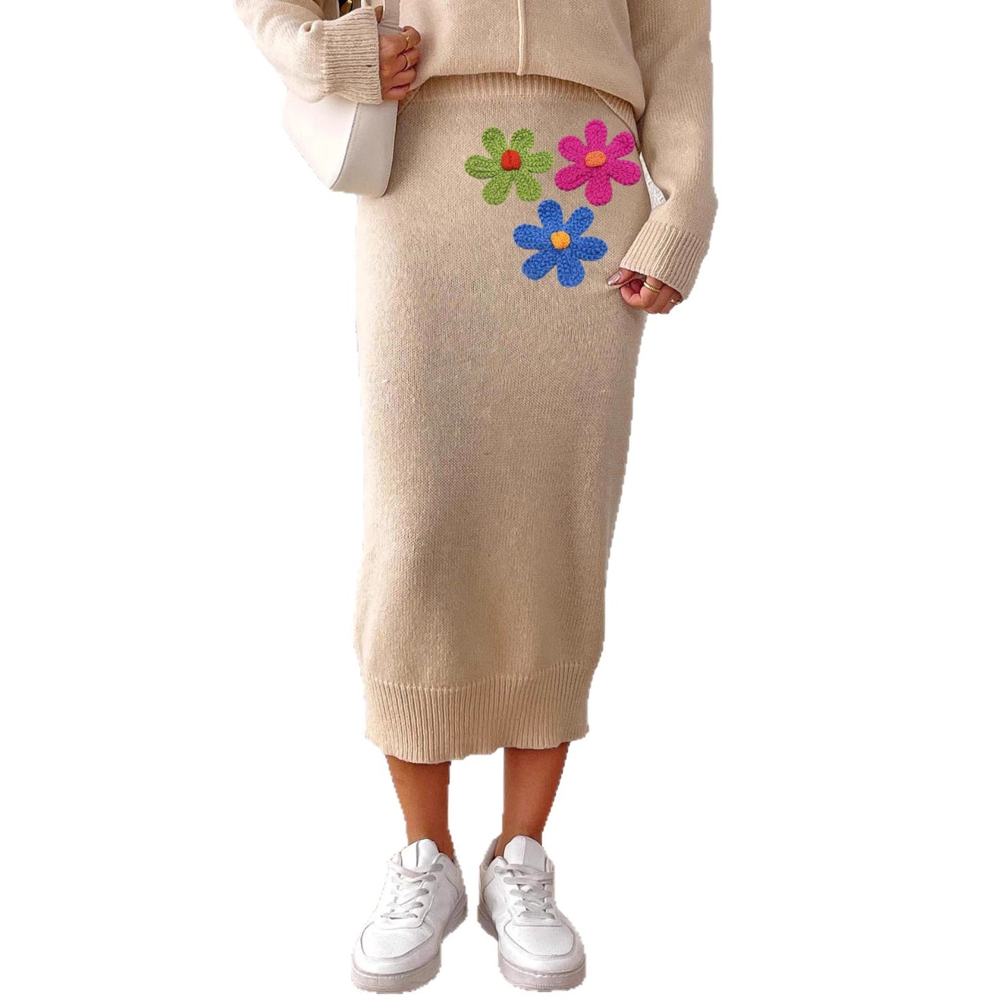 Mid-length Skirt with Elegant Embroidered Flower Design