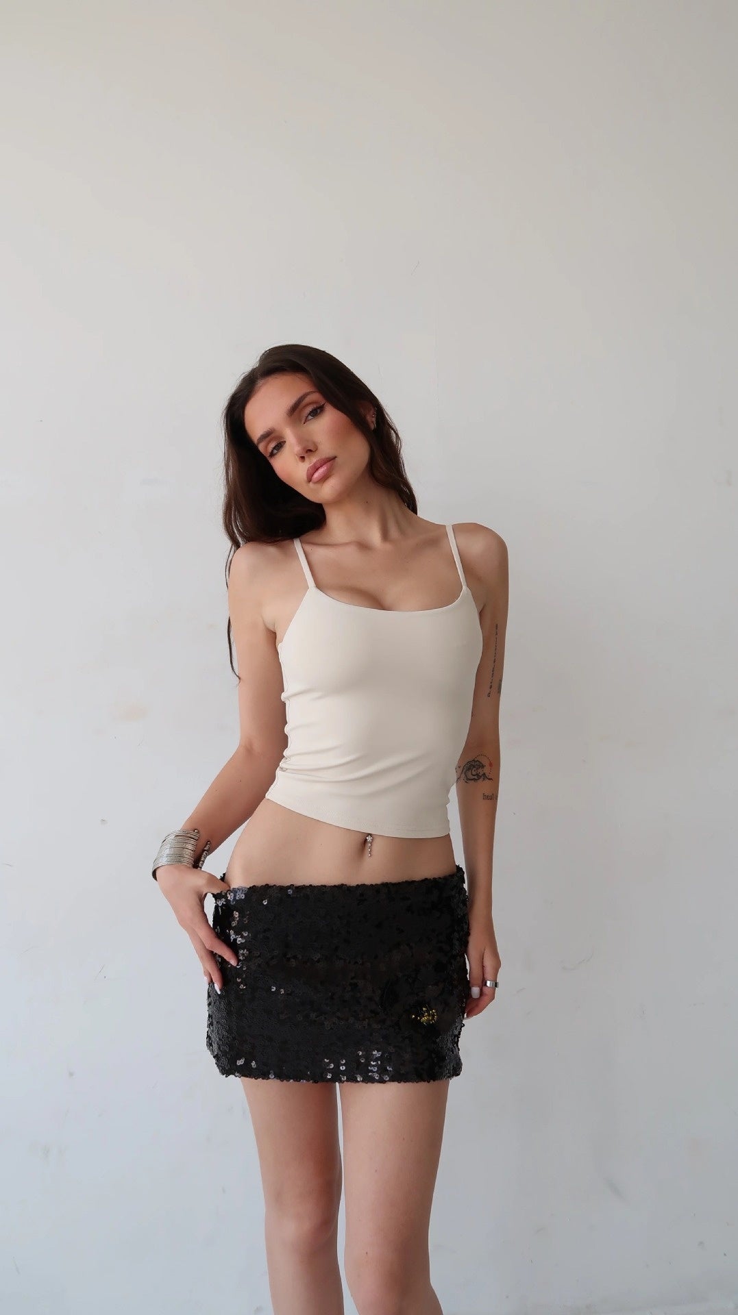 High Waist Miniskirt with Sequined Bow Decoration for a Flirty Look