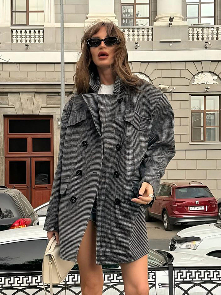 Mid-length Double-breasted Coat with Classic British Style