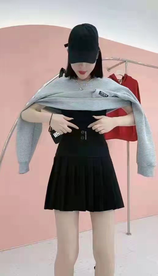 Pleated Skirt with Letter Print for Stylish Summer Looks