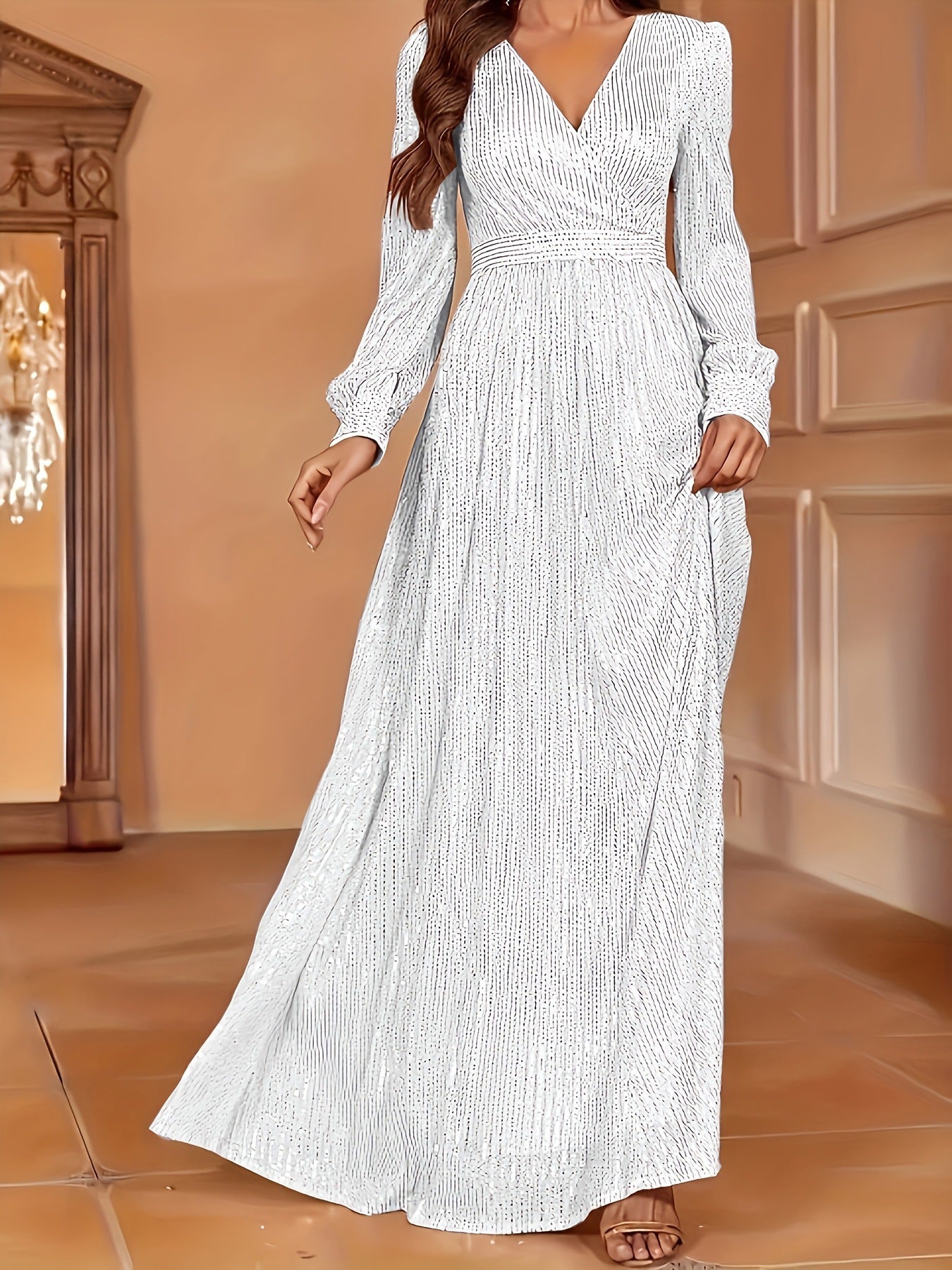 Evening Dress with Stunning Sequins and Elegant Long Sleeves