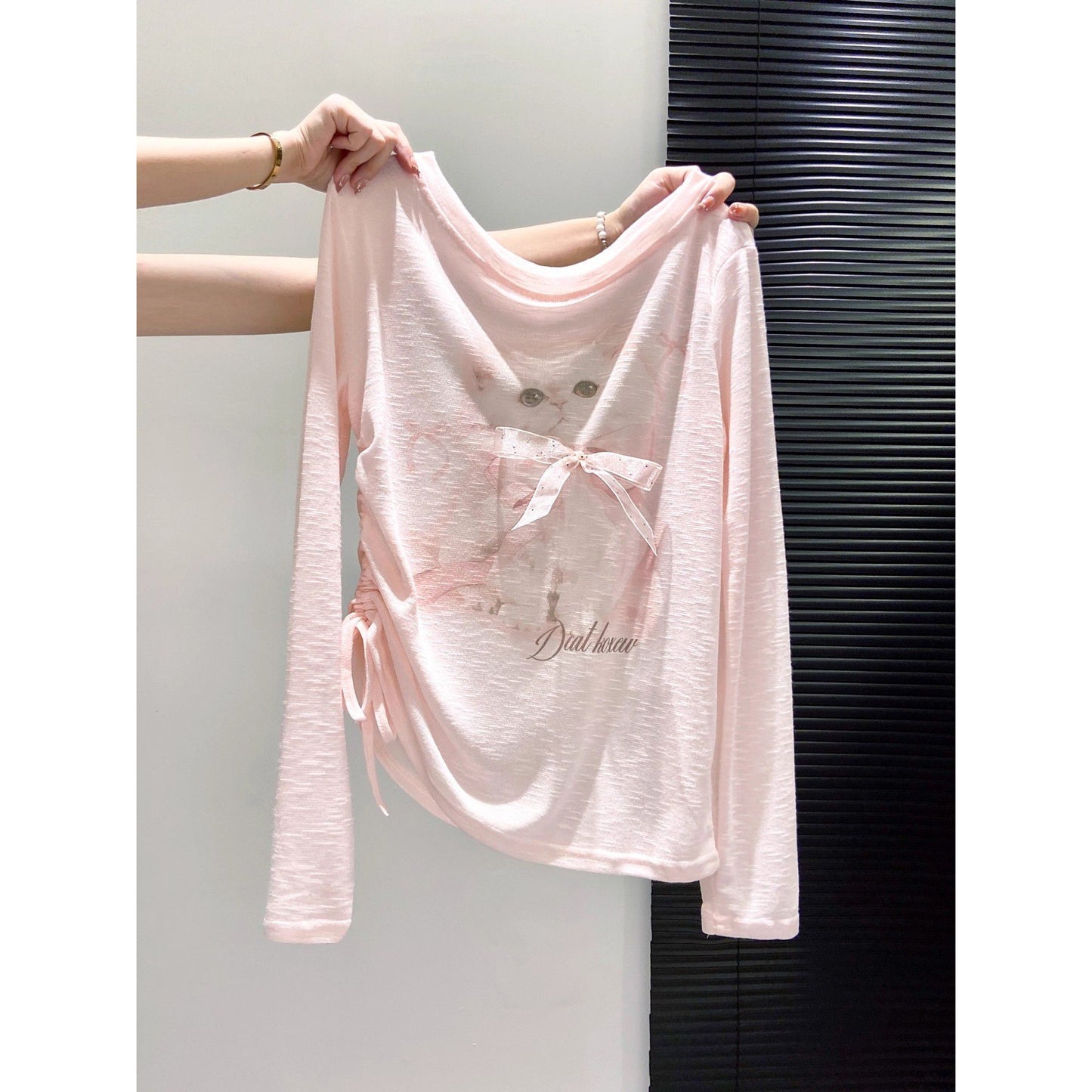 Cute Cat Print Long Sleeve Pullover Top for Fun Fashion Lovers