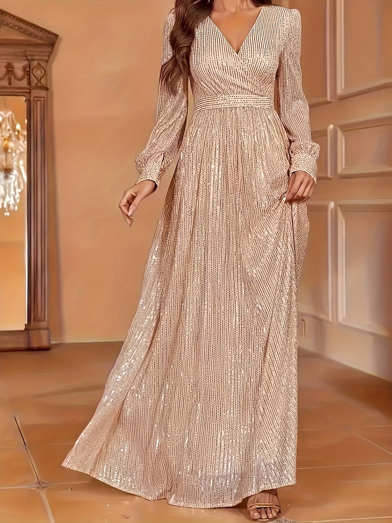 Evening Dress with Stunning Sequins and Elegant Long Sleeves
