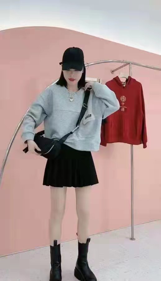 Pleated Skirt with Letter Print for Stylish Summer Looks