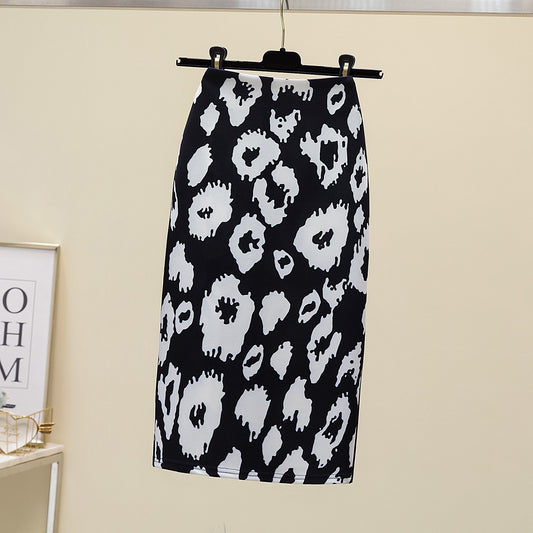 Pencil Skirt with Elegant Style and Unique Printed Design
