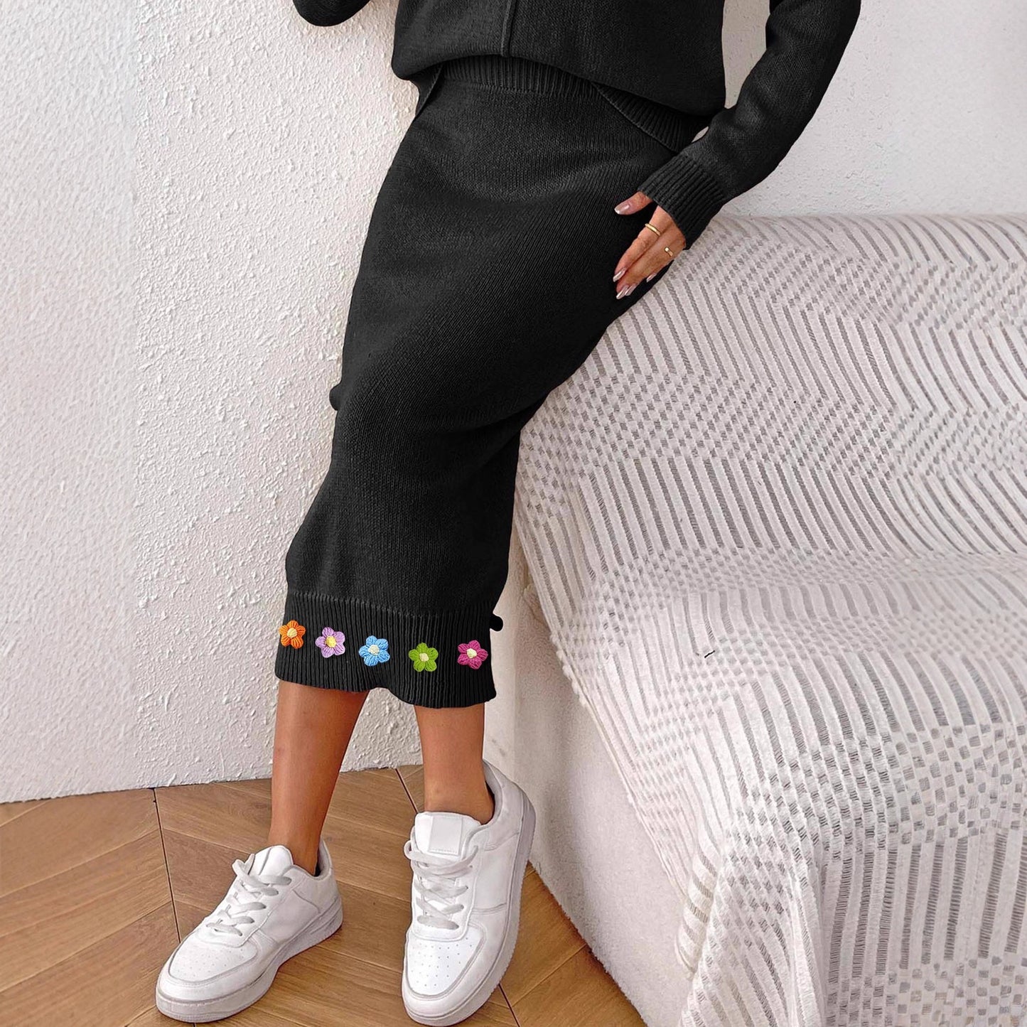 Crocheted Decorative Skirt with Unique Three-Dimensional Flower Design