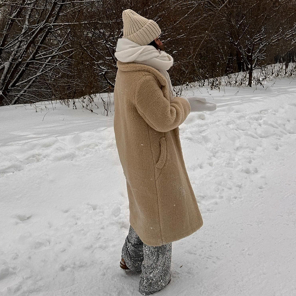 Polyester Long Button Cashmere Coat with Luxurious Fur Collar