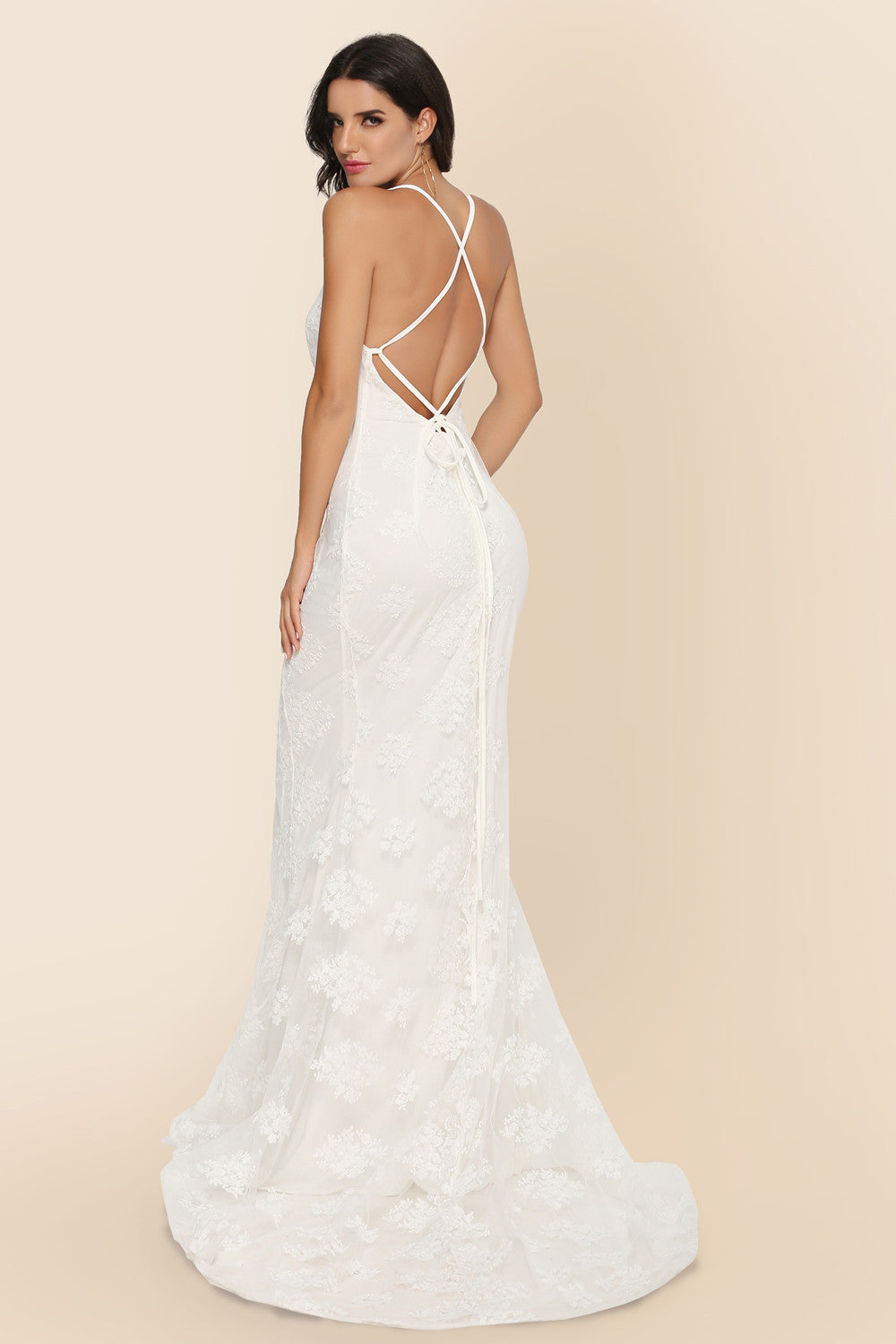 V-neck Large Trailing Wedding Dress with Elegant Embroidery Detail