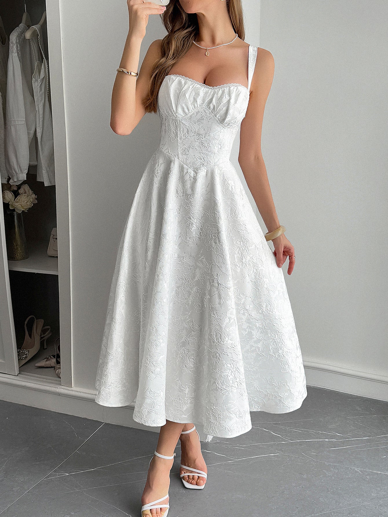 Maxi Dress with Adjustable Waist and A-Line Skirt Style