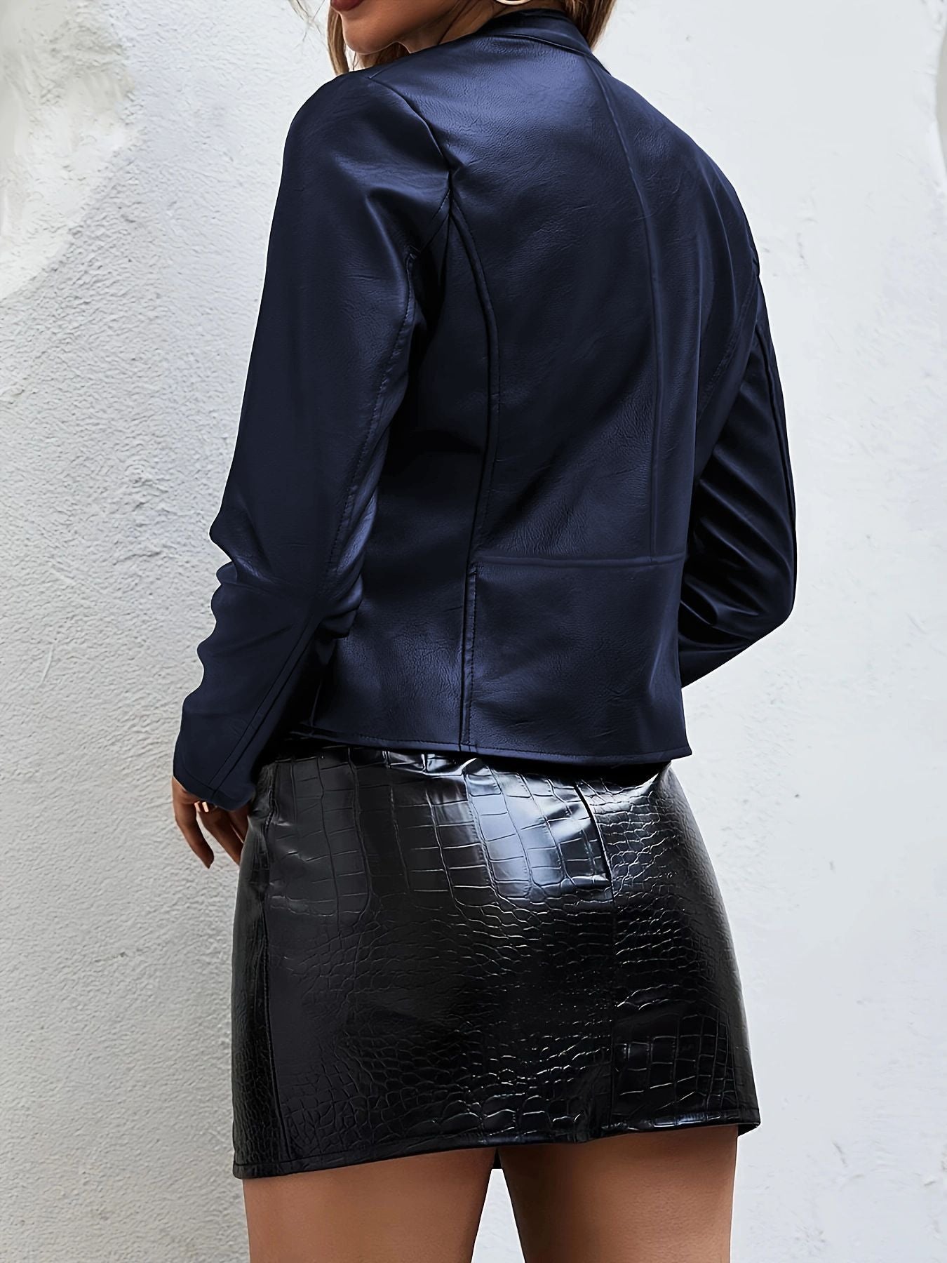 Motorcycle Clothing Slim Fit Winter Leather Jacket with Stylish Design