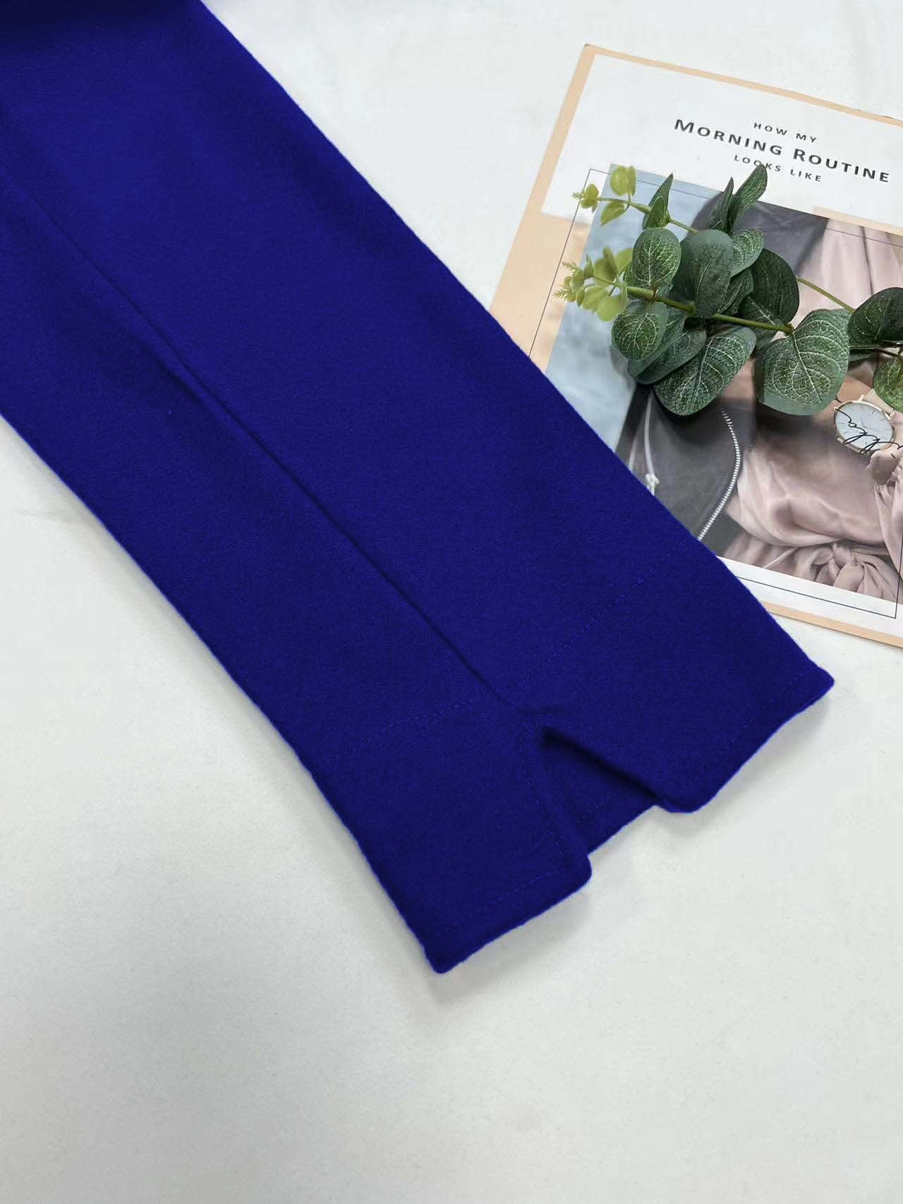 Minimalist Long Sleeve Lapel Button Slim-fit Woolen Coat