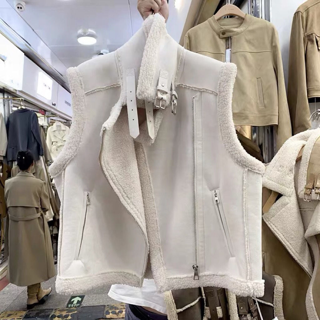 Berber Fleece Motorcycle Vest with Stylish Western Design