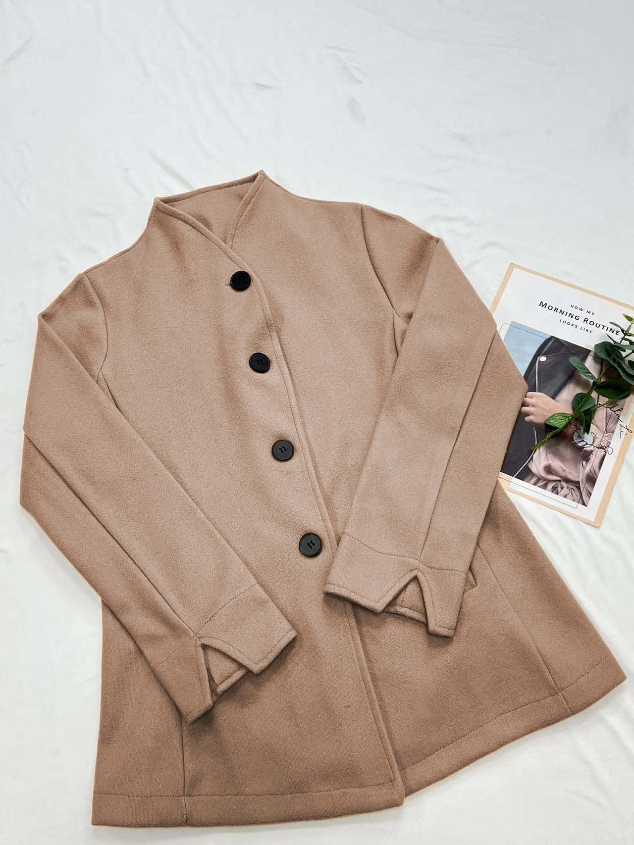 Minimalist Long Sleeve Lapel Button Slim-fit Woolen Coat
