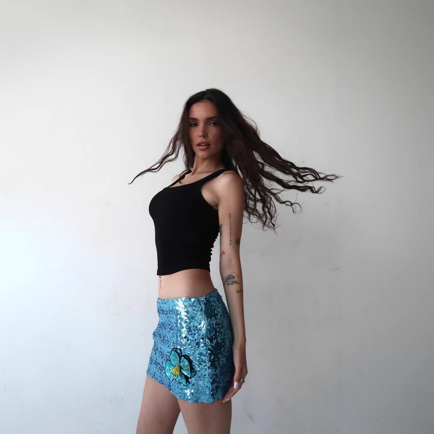 High Waist Miniskirt with Sequined Bow Decoration for a Flirty Look