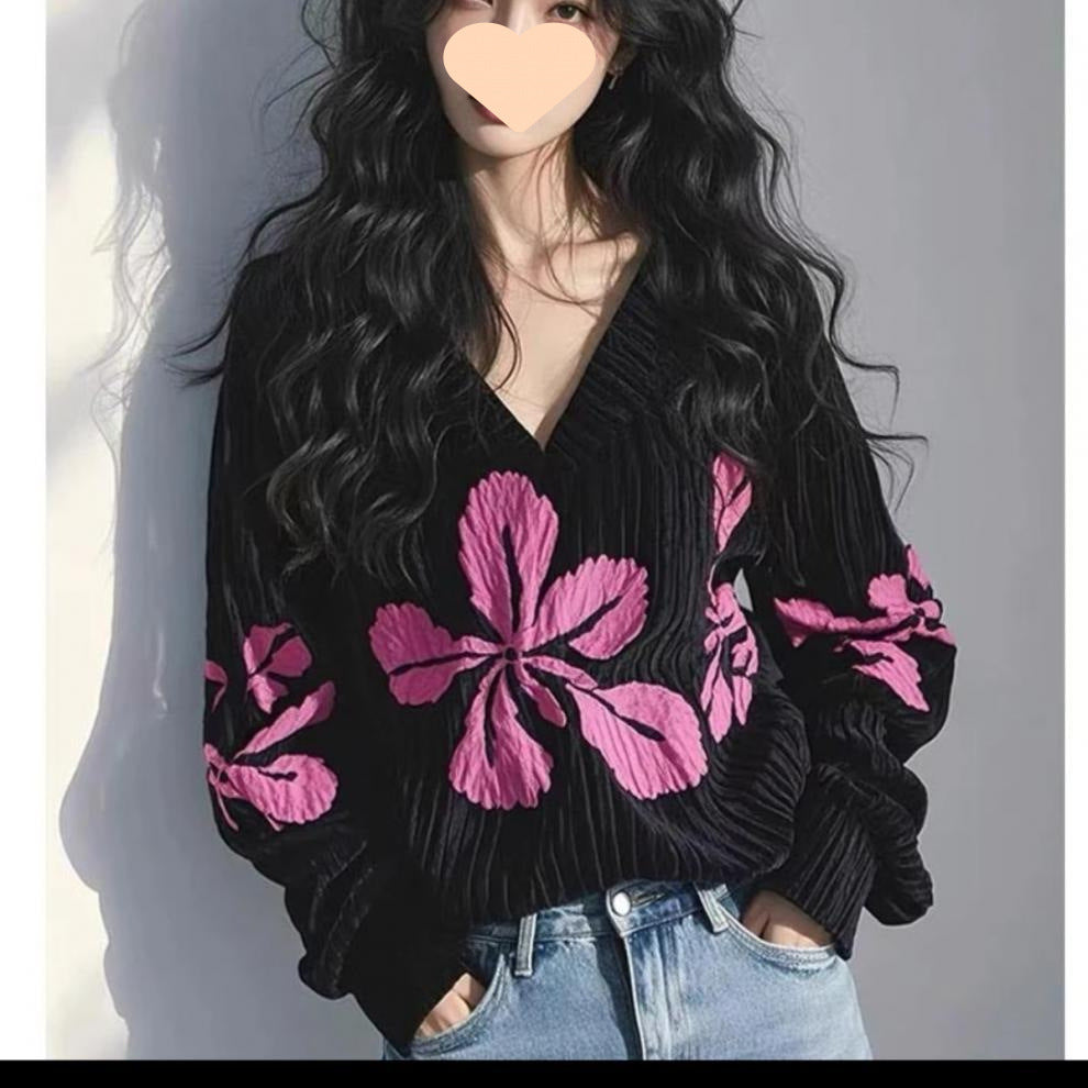 Black Flower Print Top with Flight Sleeves for Effortless Style