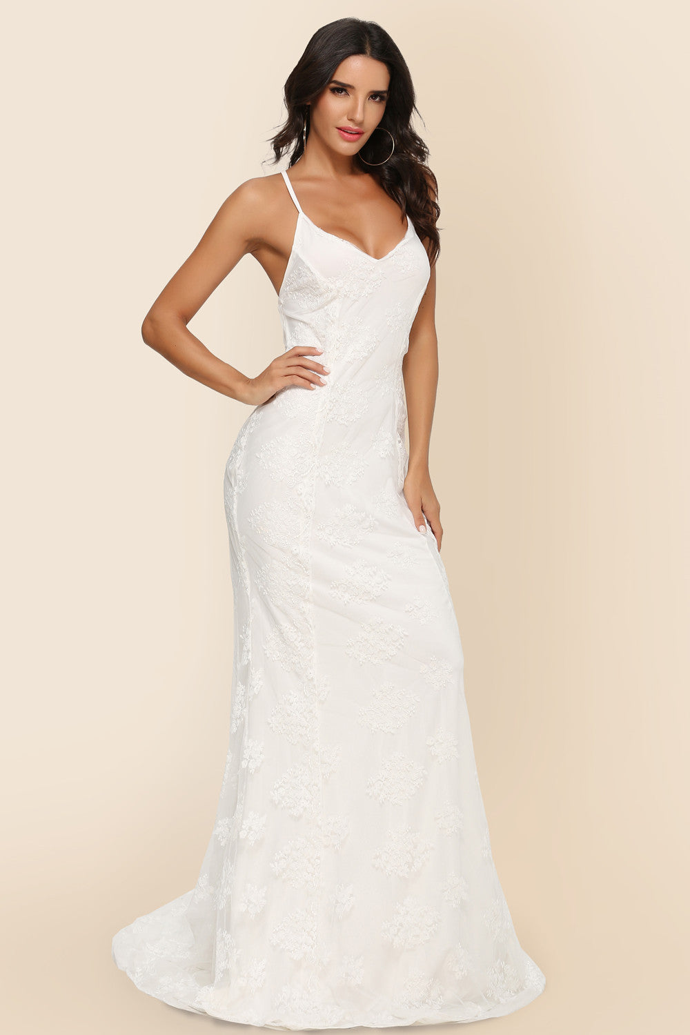 V-neck Large Trailing Wedding Dress with Elegant Embroidery Detail