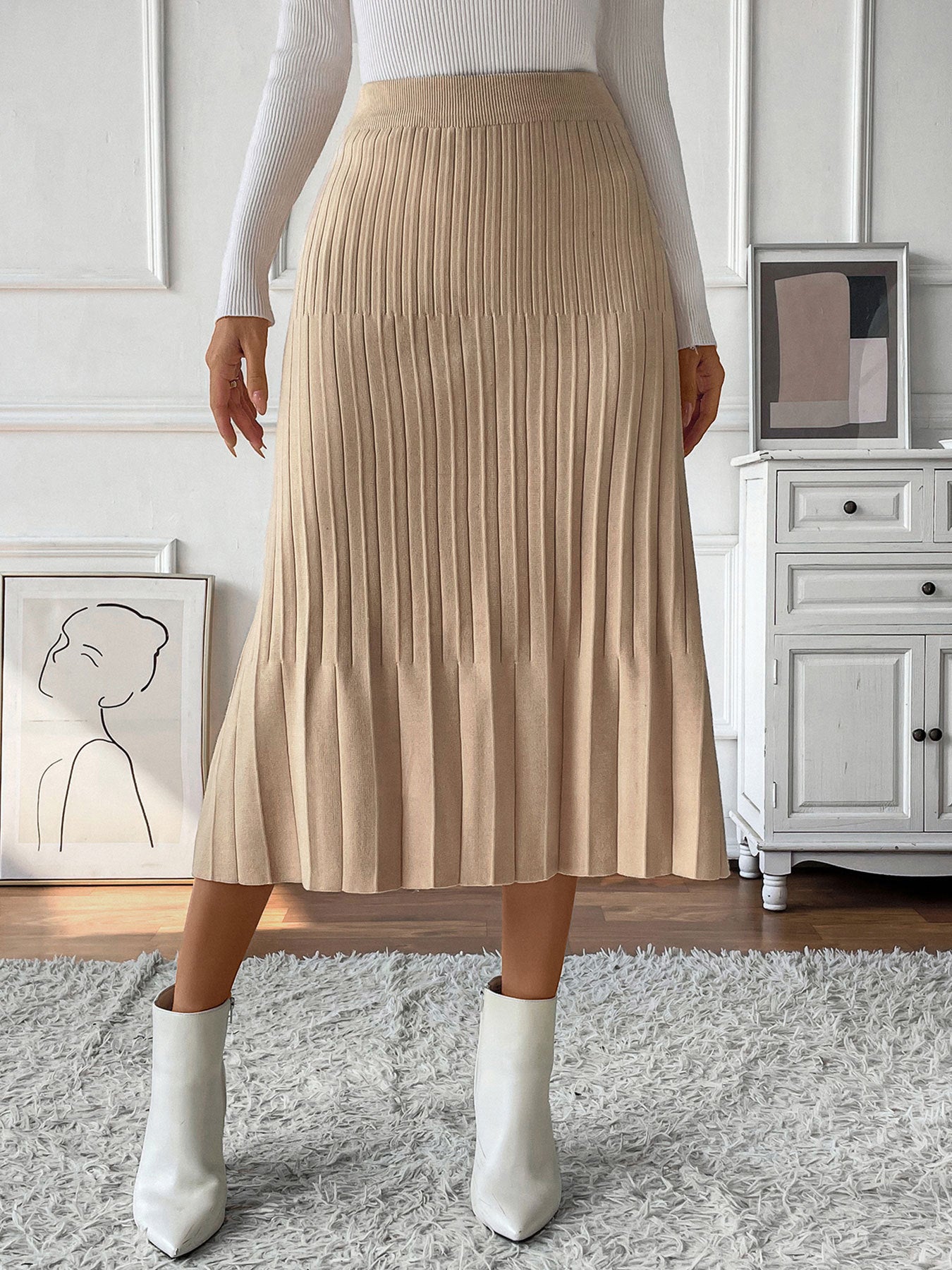 Slim Fit Pleated Skirt with High Elasticity for Effortless Style