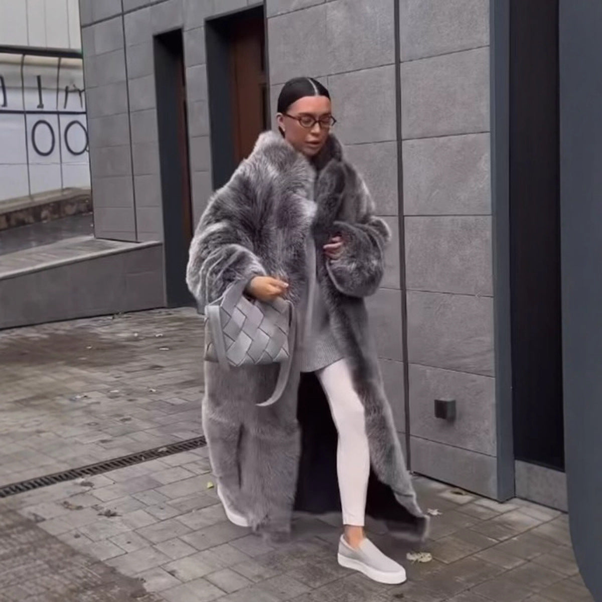 Black and White Two-Color Artificial Wool Coat with Modern Style