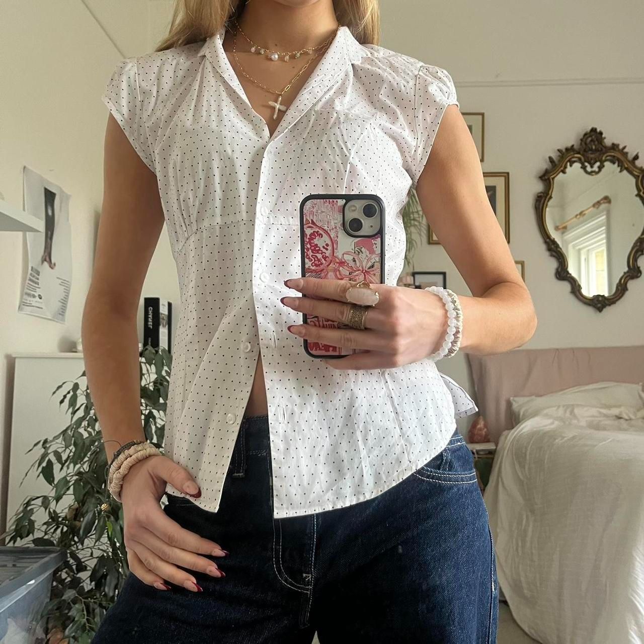 Plaid Shirt with Slim Fit Design for a Comfortable Look