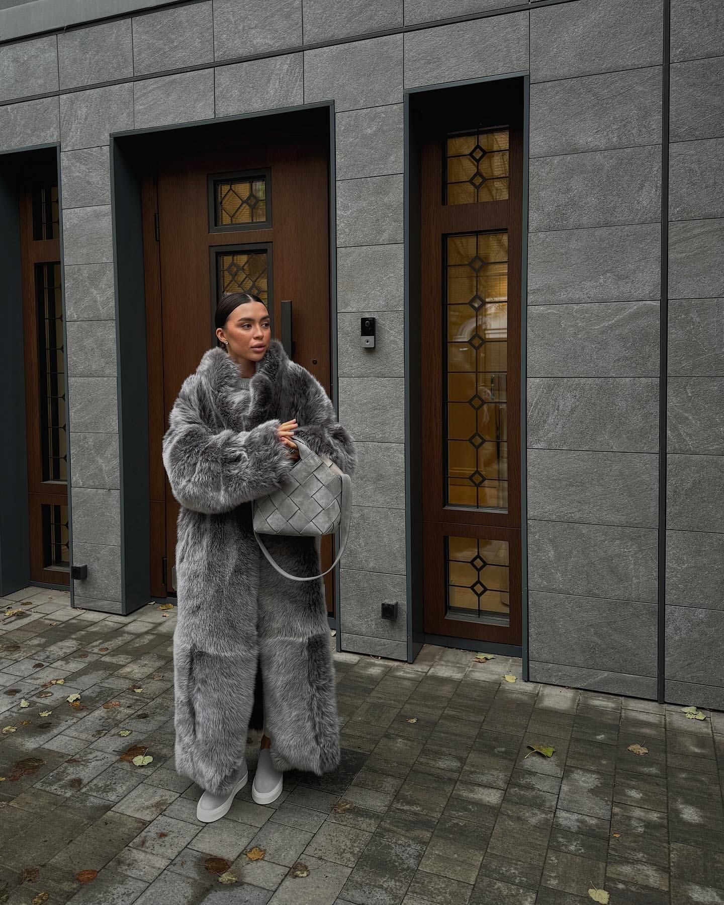 Black and White Two-Color Artificial Wool Coat with Modern Style