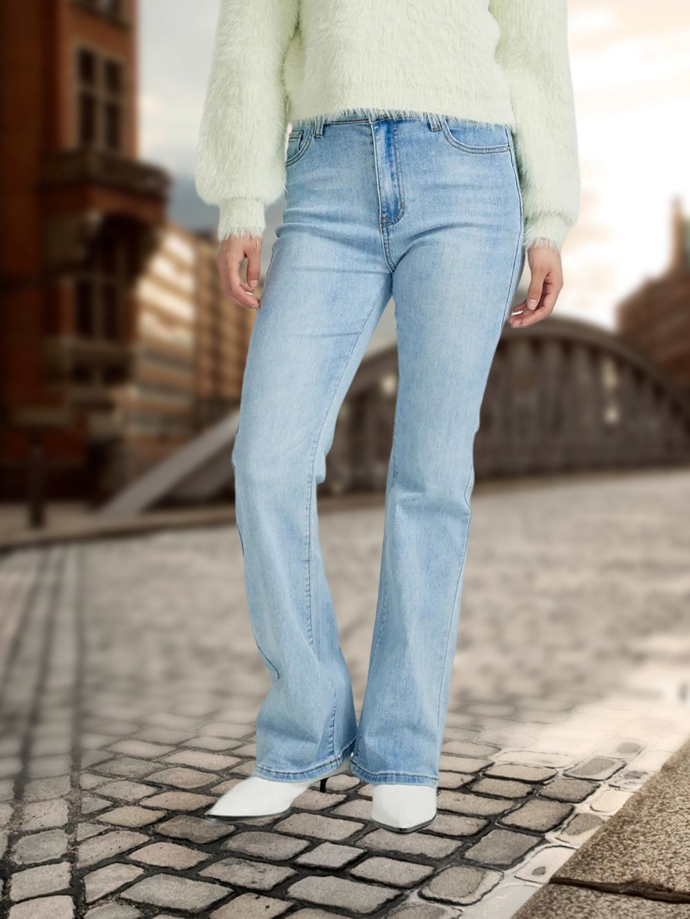 Mid-waist Retro Denim Bell-bottom Pants with Stretch Fabric Design