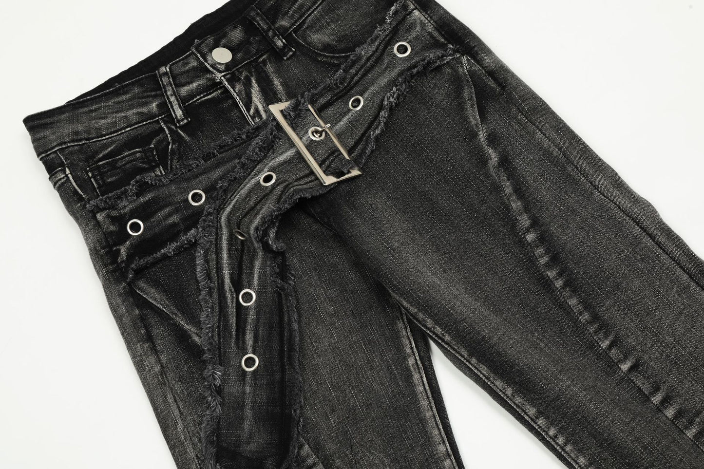 Flared Frayed Jeans with Stretchy Comfort for Effortless Style