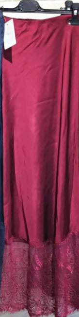 Skirt with Slimming Solid Color Design for Flattering Fit