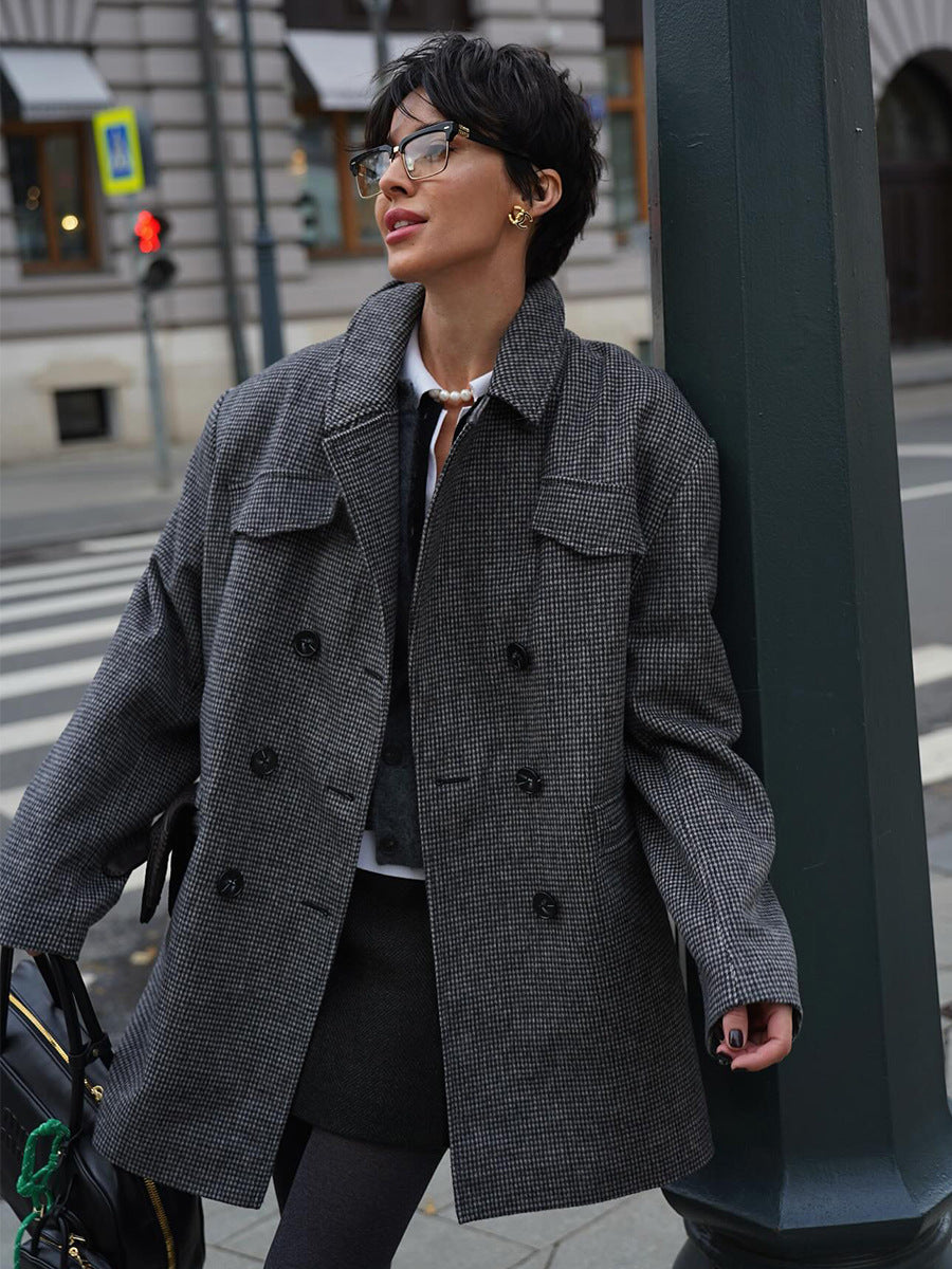 Mid-length Double-breasted Coat with Classic British Style