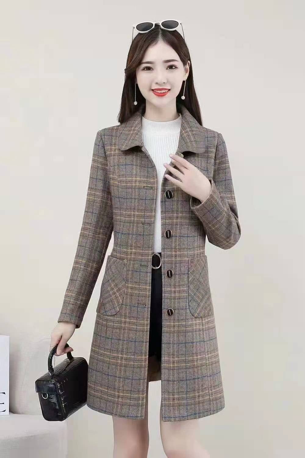 Plaid Woolen Coat with Casual Japanese Style for Autumn Wear
