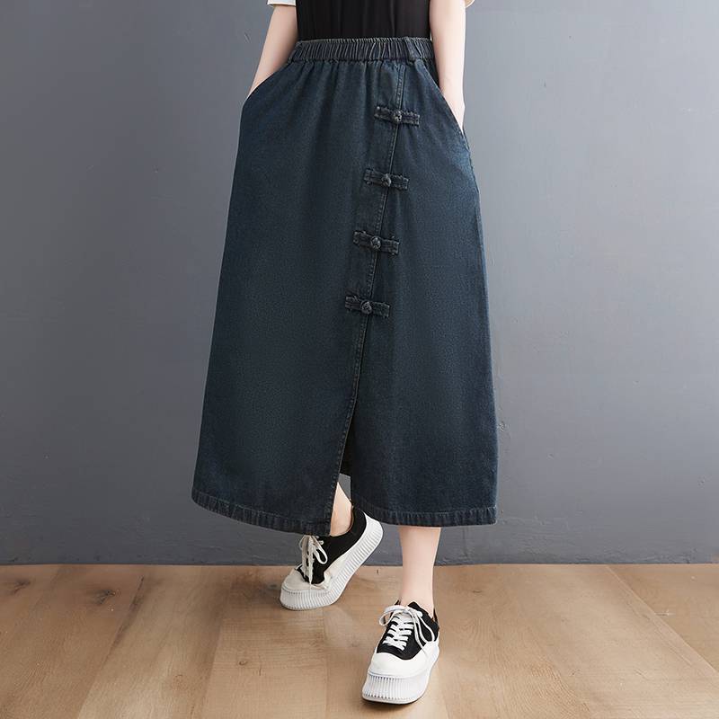 Artistic Retro Denim Skirt with Button Detail for Chic Looks