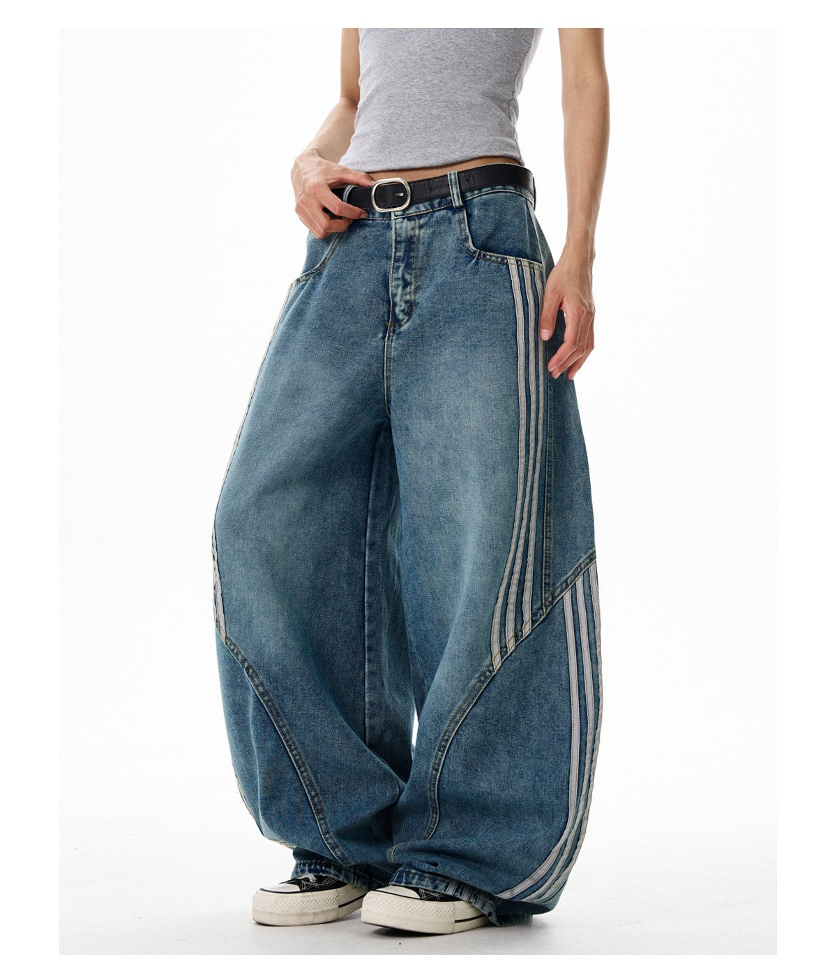Retro Large Pocket Machete Jeans with Wide Leg Style