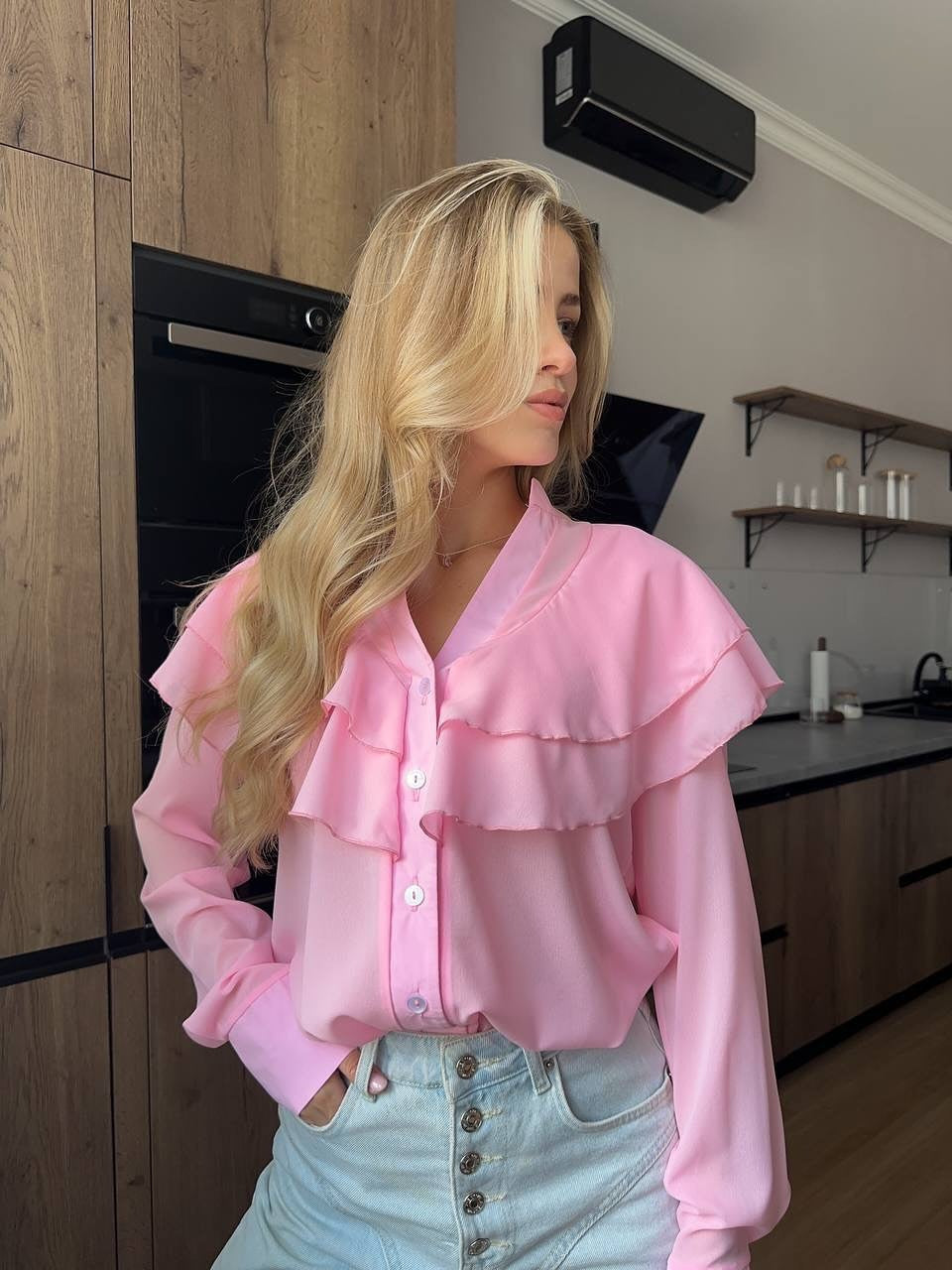 Chiffon Casual Lotus Leaf V-neck Blouse with Loose Fit Style