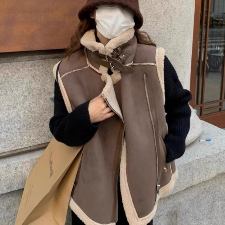 Berber Fleece Motorcycle Vest with Stylish Western Design