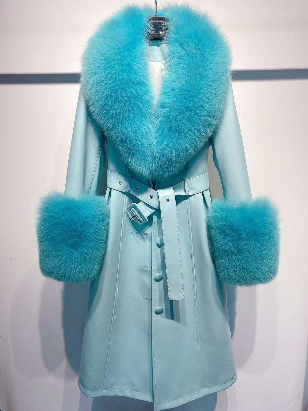 Slim-fit Leather Sheepskin Coat with Luxurious Fox Fur Lining