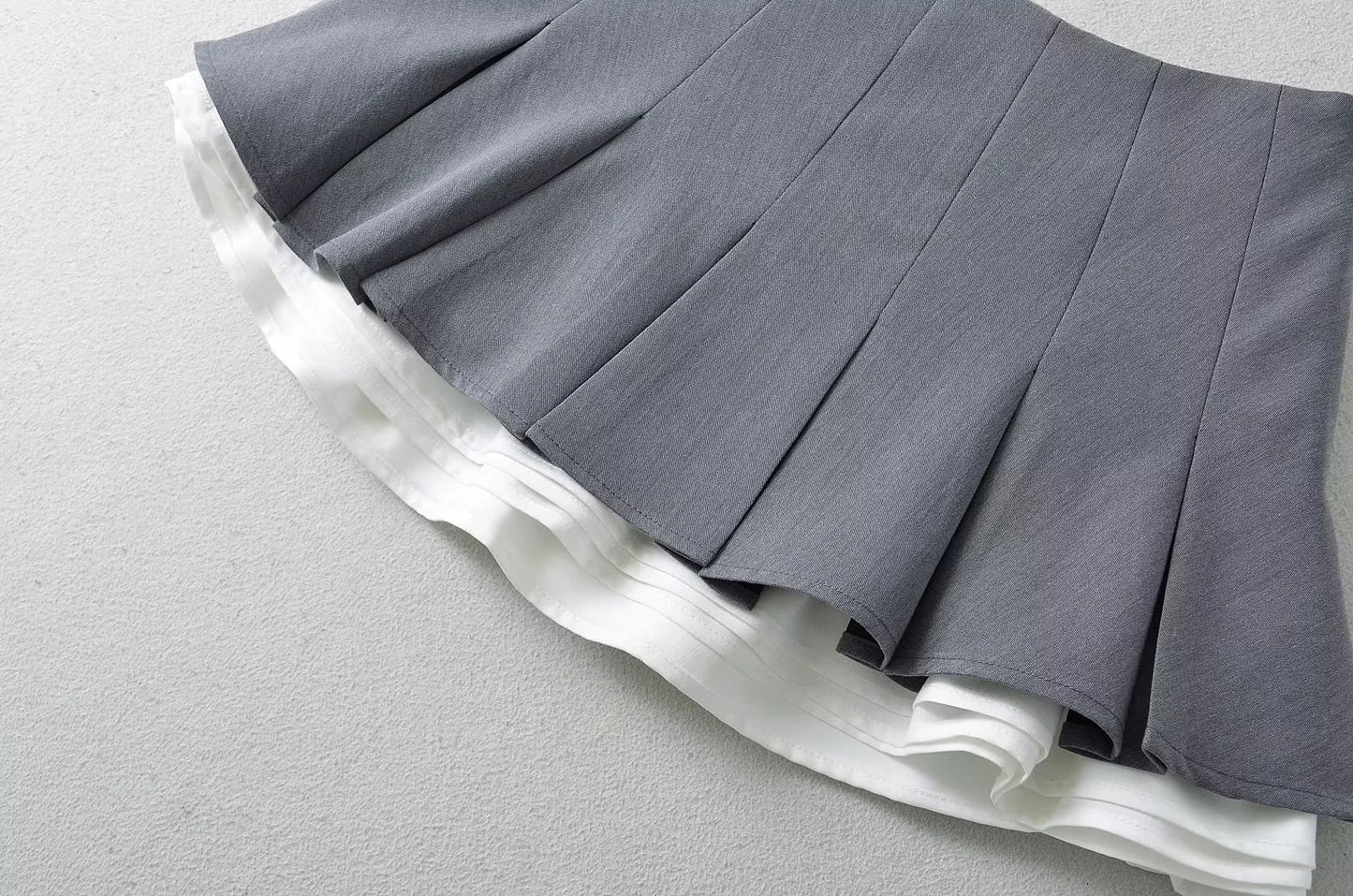 Pleated Skirt with Micro Elasticity for Stylish Socialite Look