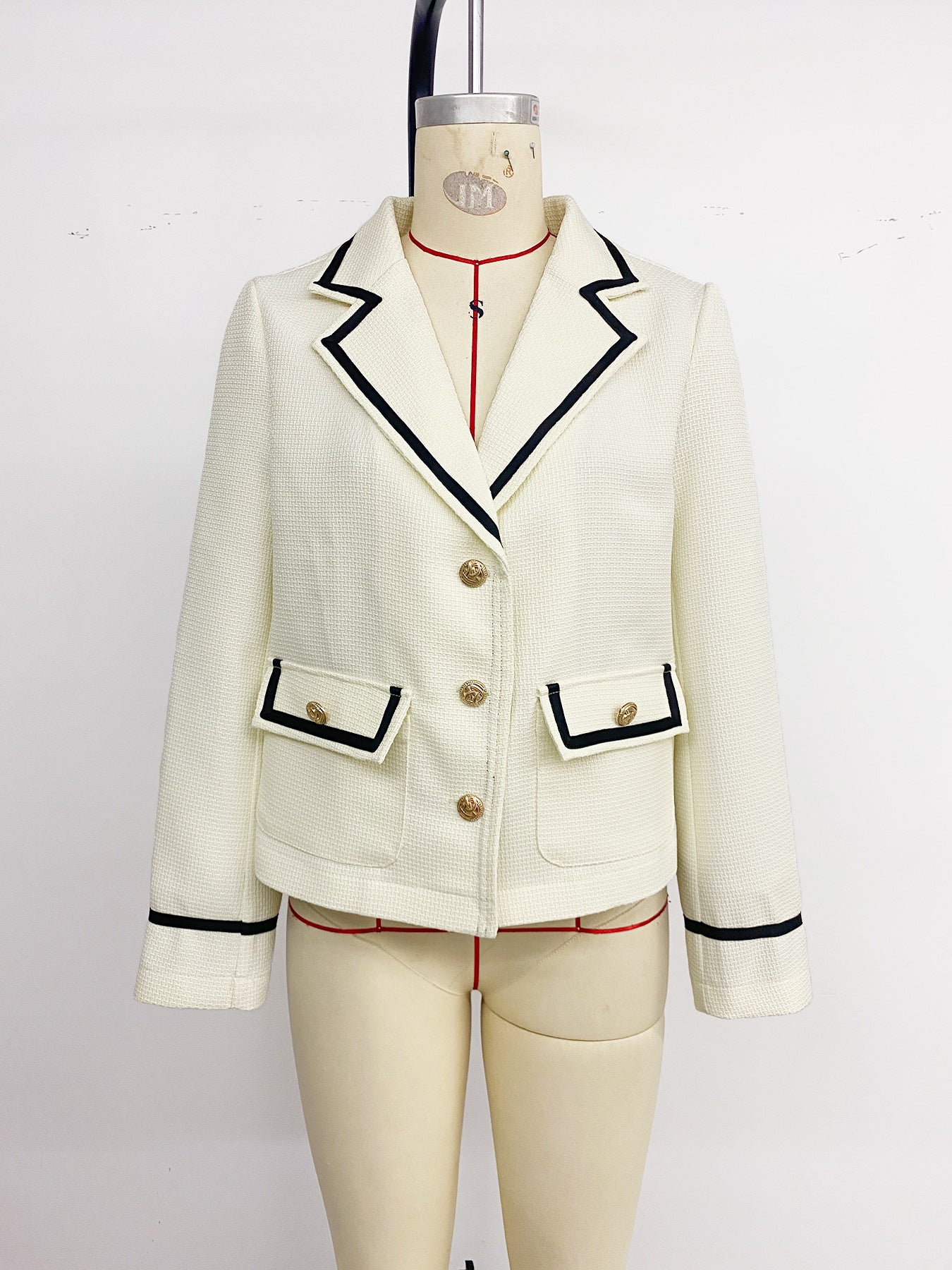 Chanel Style Suit Coat with Elegant Design for a Sophisticated Look